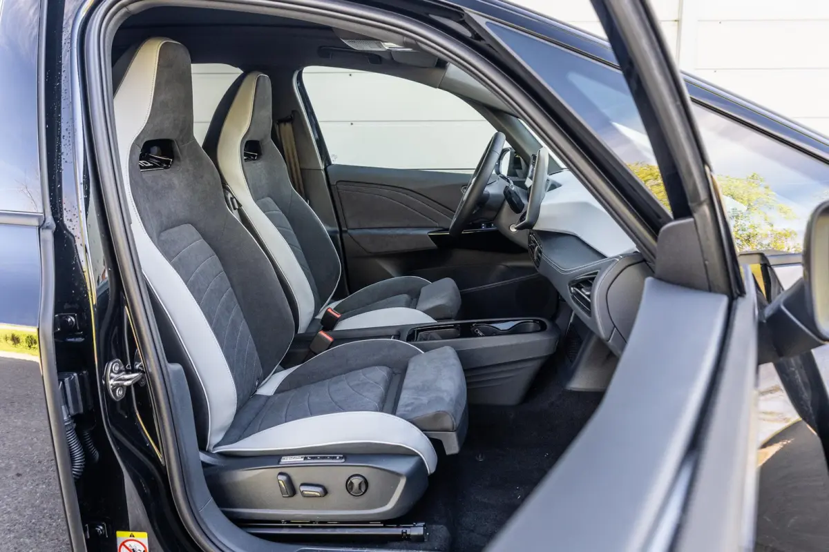204pk Pro Limited Edition 59 kWh | Panoramadak | Stuenhaak | Interieur Pakket