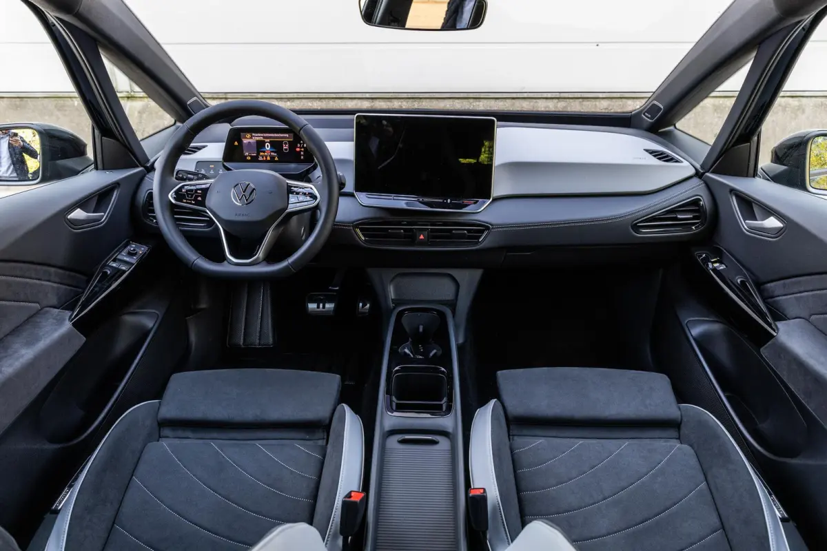 204pk Pro Limited Edition 59 kWh | Panoramadak | Stuenhaak | Interieur Pakket