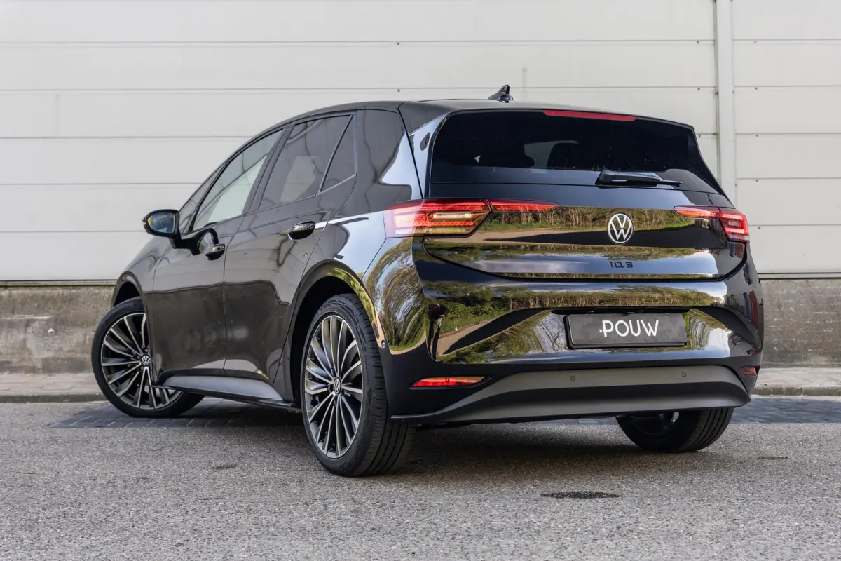 204pk Pro Limited Edition 59 kWh | Panoramadak | Stuenhaak | Interieur Pakket
