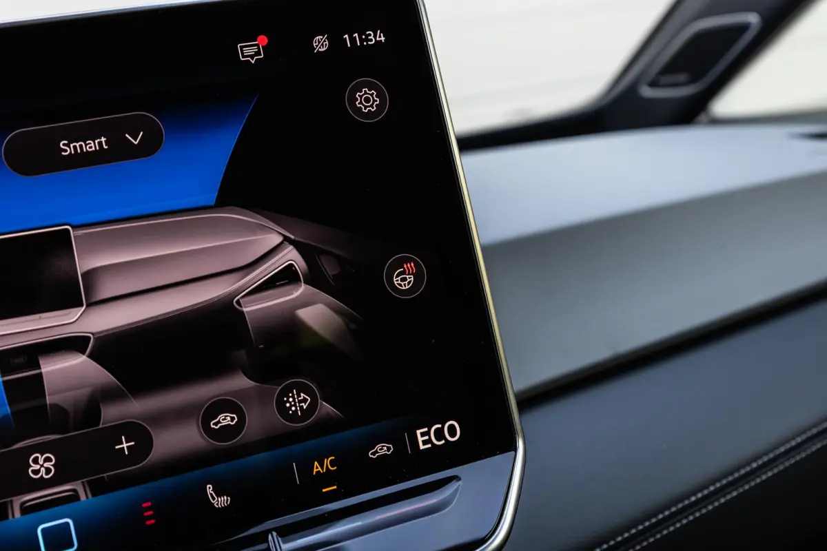 204pk Pro Limited Edition 59 kWh | Panoramadak | Stuenhaak | Interieur Pakket