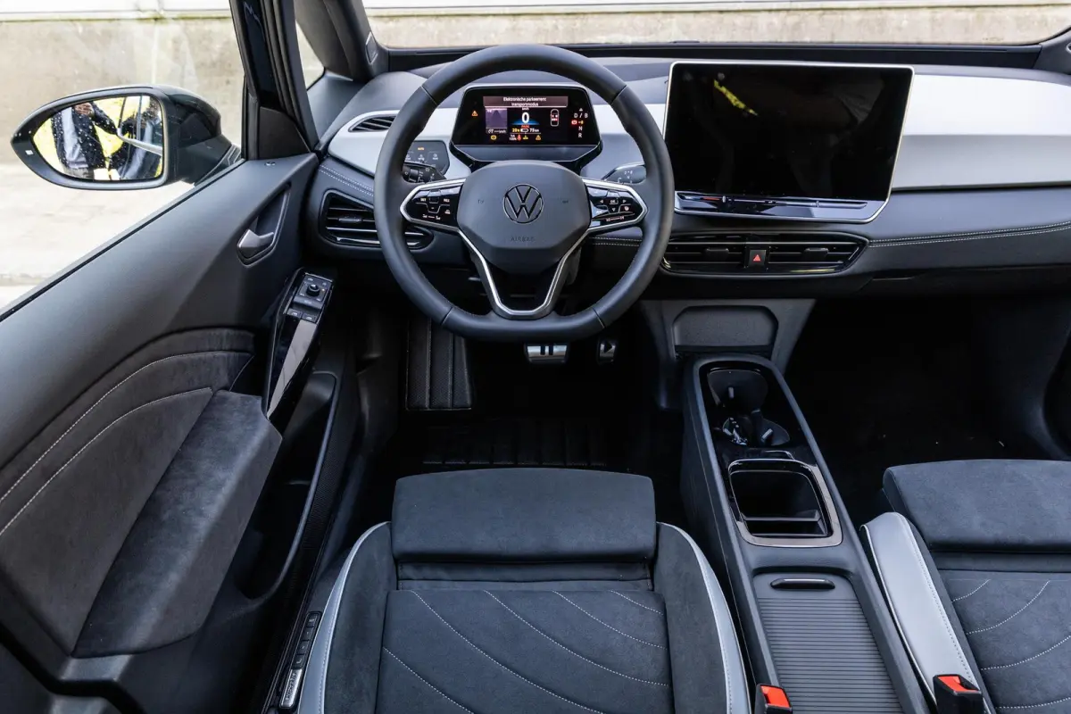 204pk Pro Limited Edition 59 kWh | Panoramadak | Stuenhaak | Interieur Pakket