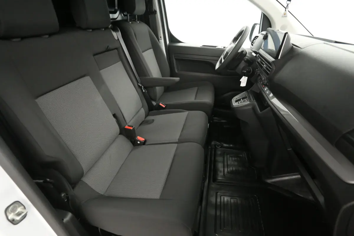 Electric 75 kWh L2H1 Range | NIEUW | Snelladen | SOH 97% | Virtual | Airco | Camera | Cruise | 3 Zits | Carplay | Parkeersens.