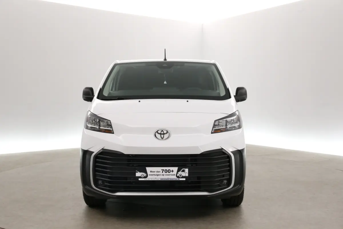 Electric 75 kWh L2H1 Range | NIEUW | Snelladen | SOH 97% | Virtual | Airco | Camera | Cruise | 3 Zits | Carplay | Parkeersens.