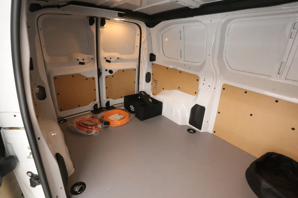 Electric 75 kWh L2H1 Range | NIEUW | Snelladen | SOH 97% | Virtual | Airco | Camera | Cruise | 3 Zits | Carplay | Parkeersens.