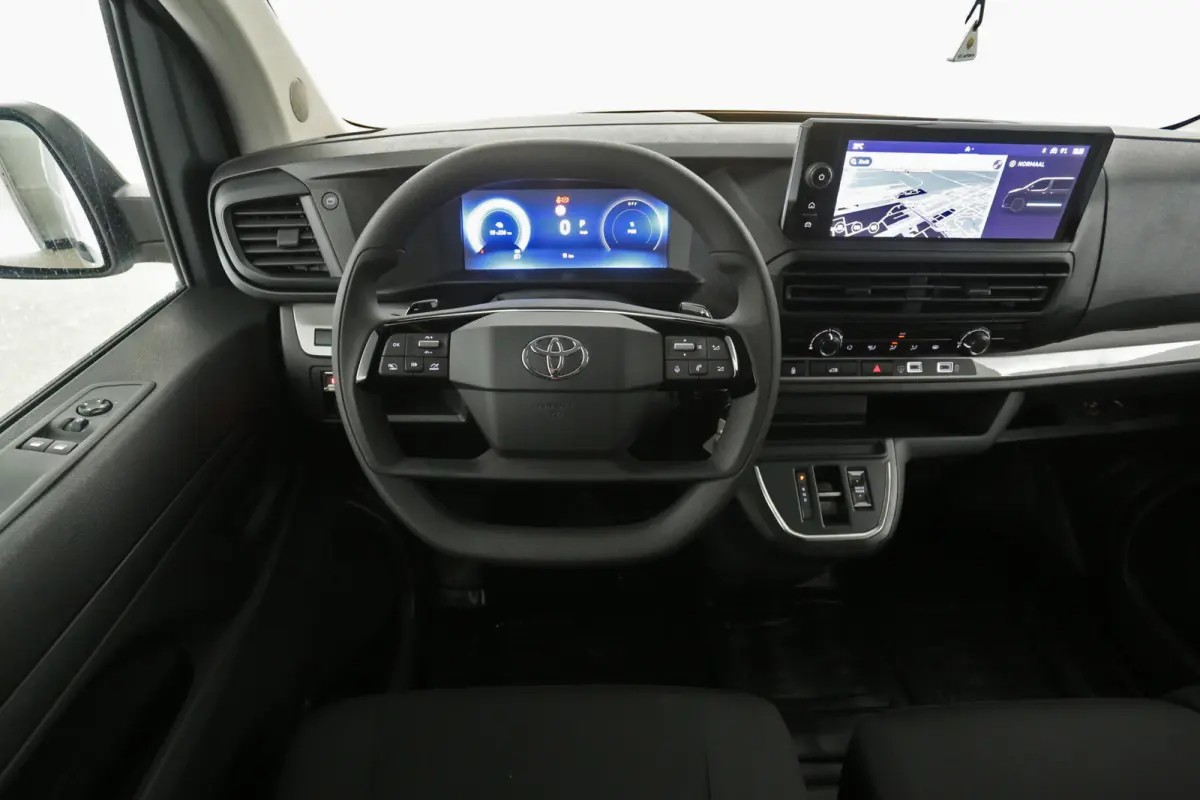 Electric 75 kWh L2H1 Range | NIEUW | Snelladen | SOH 97% | Virtual | Airco | Camera | Cruise | 3 Zits | Carplay | Parkeersens.