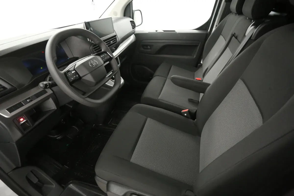 Electric 75 kWh L2H1 Range | NIEUW | Snelladen | SOH 97% | Virtual | Airco | Camera | Cruise | 3 Zits | Carplay | Parkeersens.