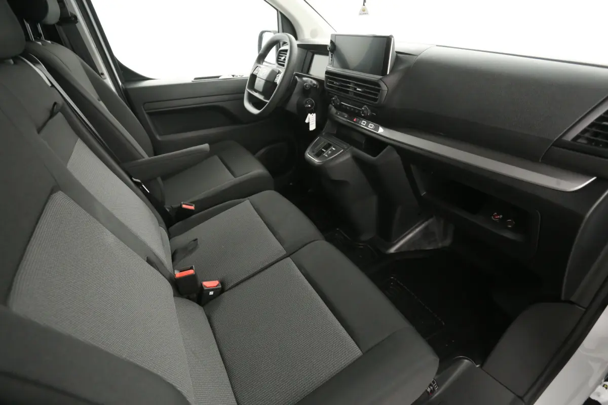 Electric 75 kWh L2H1 Range | NIEUW | Snelladen | SOH 97% | Virtual | Airco | Camera | Cruise | 3 Zits | Carplay | Parkeersens.