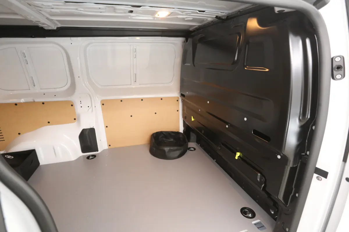 Electric 75 kWh L2H1 Range | NIEUW | Snelladen | SOH 97% | Virtual | Airco | Camera | Cruise | 3 Zits | Carplay | Parkeersens.