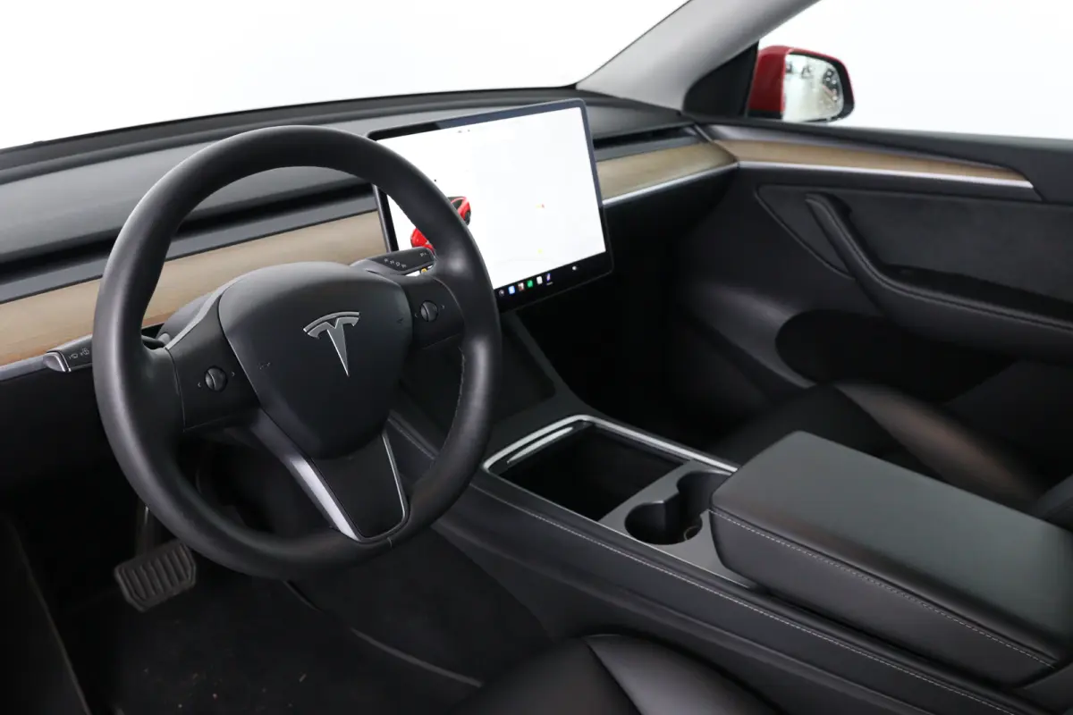 Long Range AWD 75 kWh | SOH 93% | Trekhaak | Leder | Pano | Camera | Stoel/Stuurverwarming | Cruise Adaptive | Clima | Navi | LED