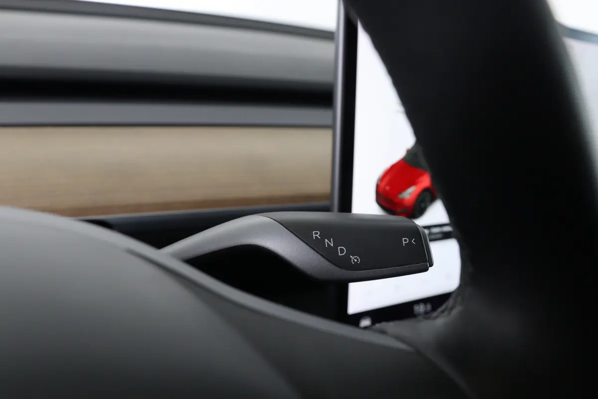 Long Range AWD 75 kWh | SOH 93% | Trekhaak | Leder | Pano | Camera | Stoel/Stuurverwarming | Cruise Adaptive | Clima | Navi | LED