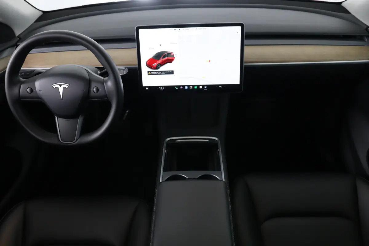Long Range AWD 75 kWh | SOH 93% | Trekhaak | Leder | Pano | Camera | Stoel/Stuurverwarming | Cruise Adaptive | Clima | Navi | LED