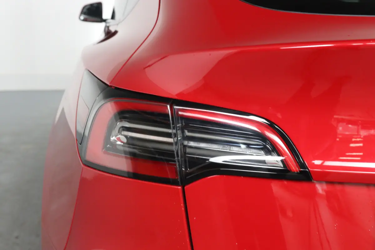 Long Range AWD 75 kWh | SOH 93% | Trekhaak | Leder | Pano | Camera | Stoel/Stuurverwarming | Cruise Adaptive | Clima | Navi | LED