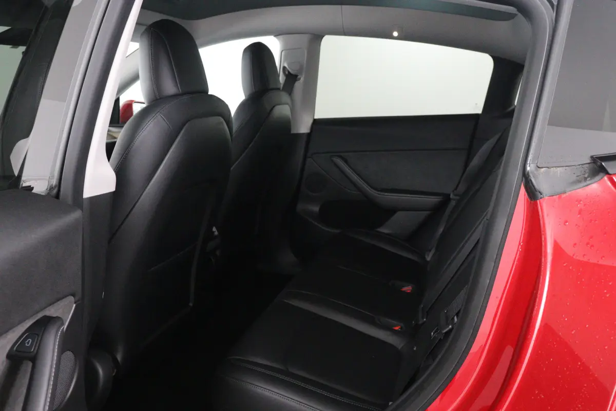 Long Range AWD 75 kWh | SOH 93% | Trekhaak | Leder | Pano | Camera | Stoel/Stuurverwarming | Cruise Adaptive | Clima | Navi | LED