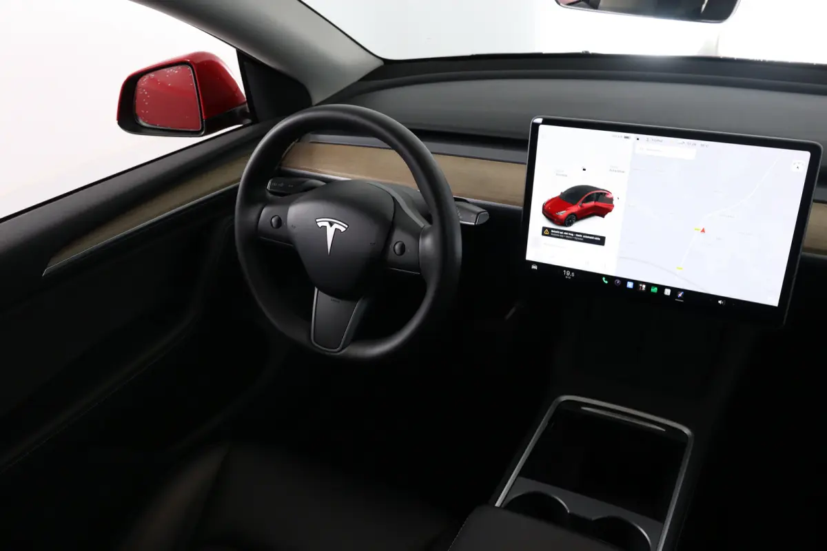 Long Range AWD 75 kWh | SOH 93% | Trekhaak | Leder | Pano | Camera | Stoel/Stuurverwarming | Cruise Adaptive | Clima | Navi | LED