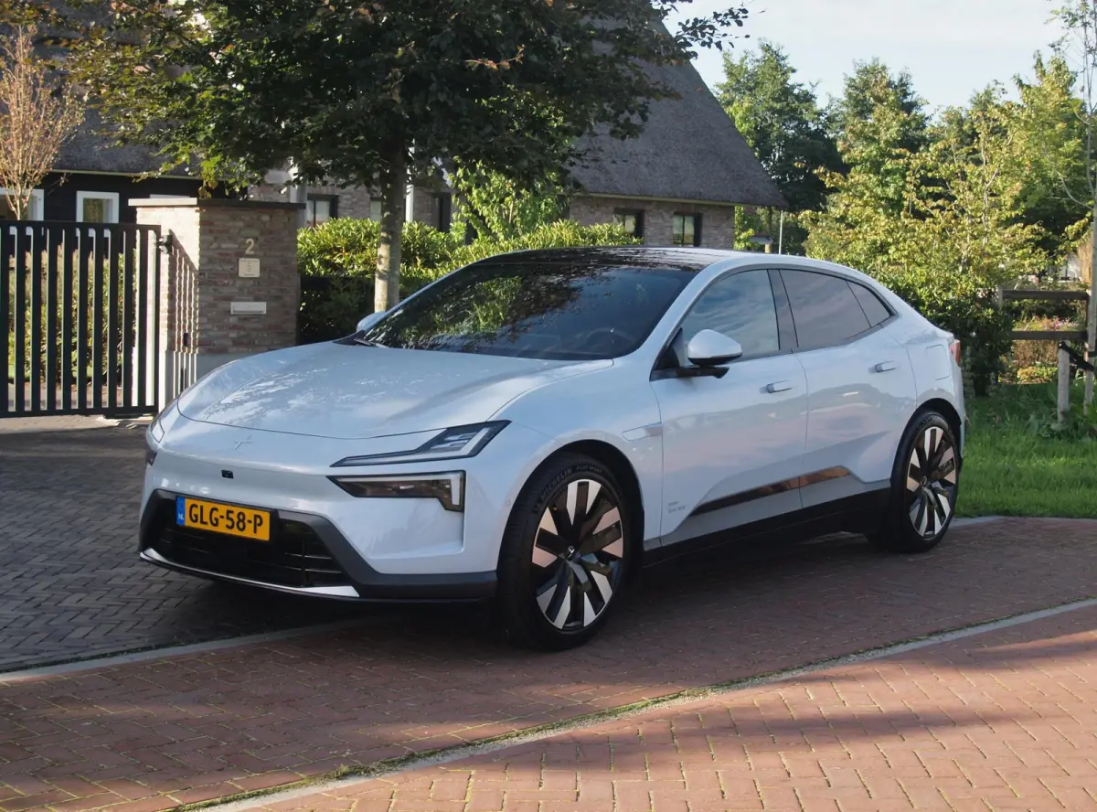 Long Range Single motor 100 kWh | NL-Auto | Panoramadak | WLPT actieradius: 620 KM | 360 Camera | Sfeerverlichting |
