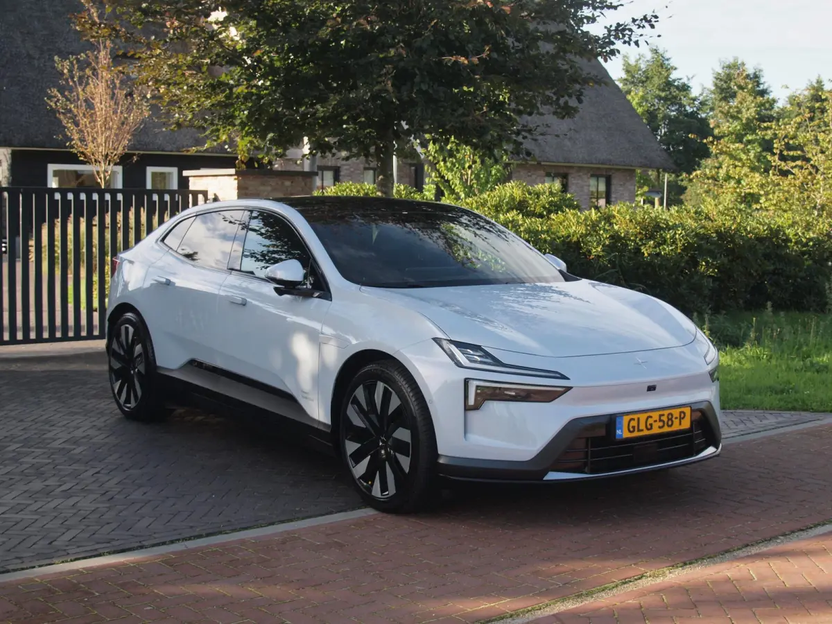 Long Range Single motor 100 kWh | NL-Auto | Panoramadak | WLPT actieradius: 620 KM | 360 Camera | Sfeerverlichting |