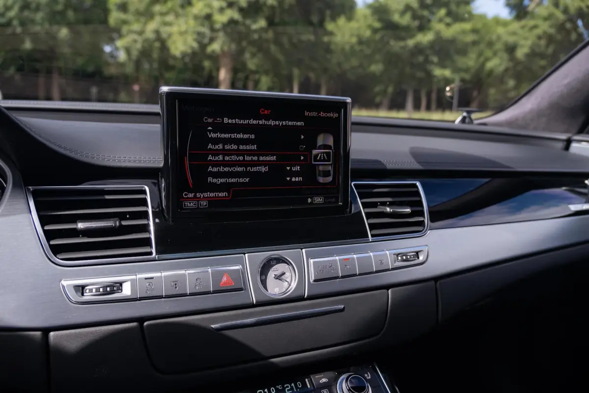 4.0 V8 TFSI S8 Quattro MY 2015|Org.NL NAP|1ste Eig.|B&O Advanced|Nachtzicht|Panoramadak|Soft Close|Massage|Top Conditie|Dealer Onderhouden