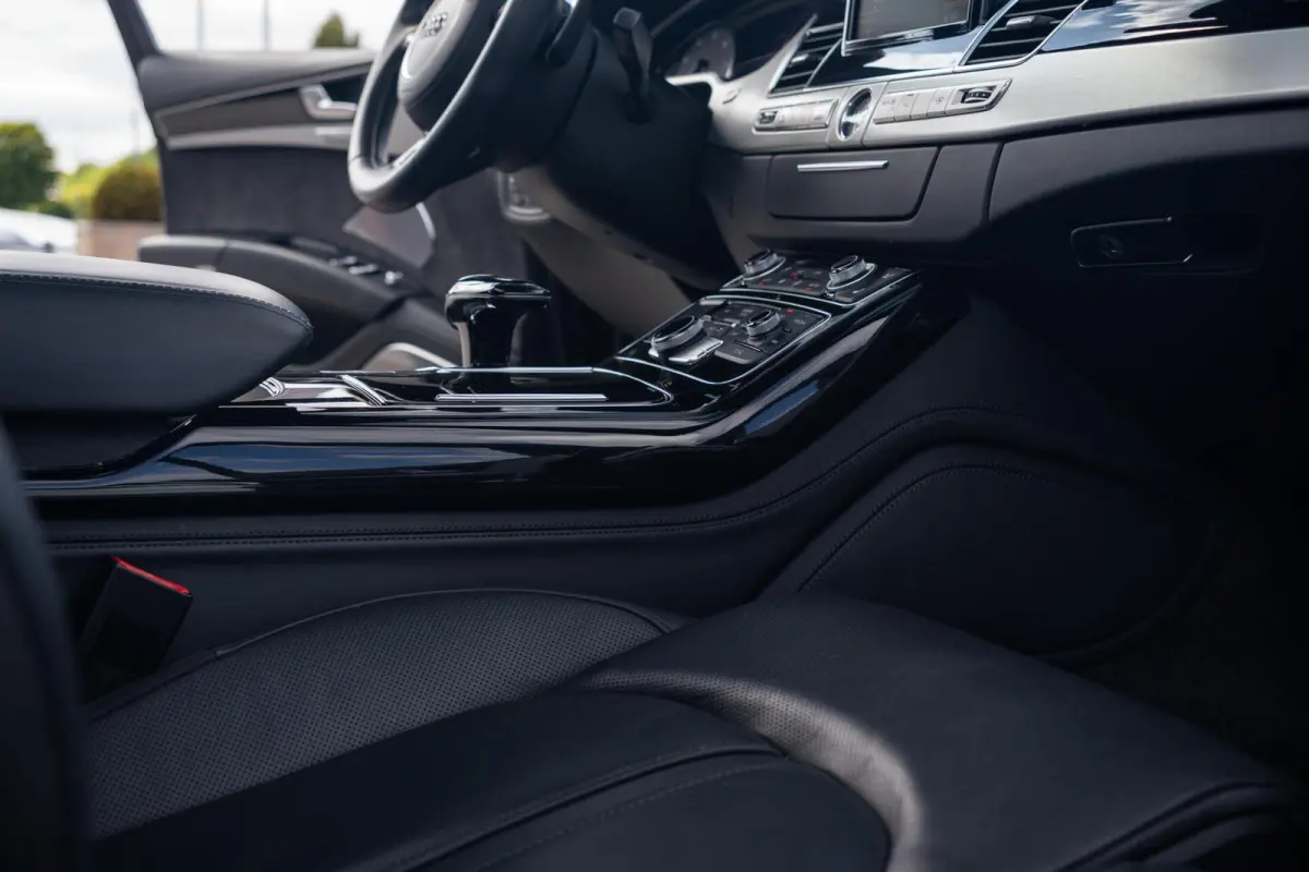4.0 V8 TFSI S8 Quattro MY 2015|Org.NL NAP|1ste Eig.|B&O Advanced|Nachtzicht|Panoramadak|Soft Close|Massage|Top Conditie|Dealer Onderhouden