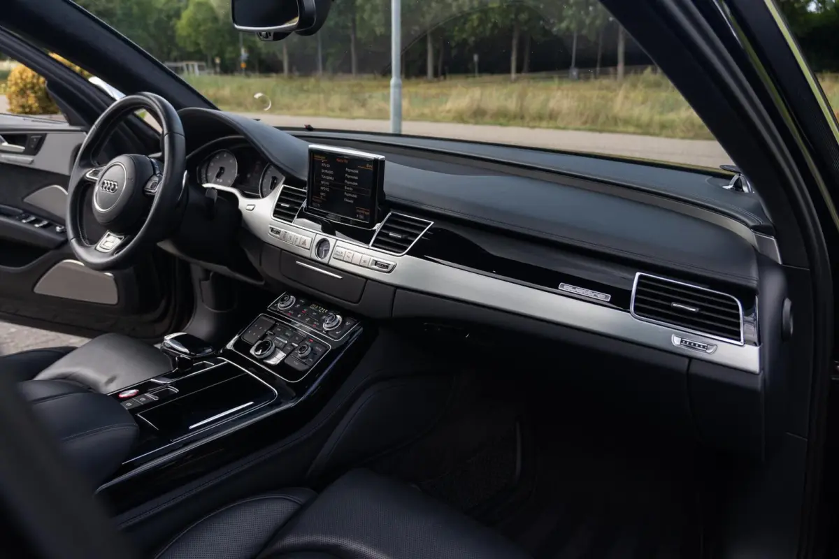 4.0 V8 TFSI S8 Quattro MY 2015|Org.NL NAP|1ste Eig.|B&O Advanced|Nachtzicht|Panoramadak|Soft Close|Massage|Top Conditie|Dealer Onderhouden