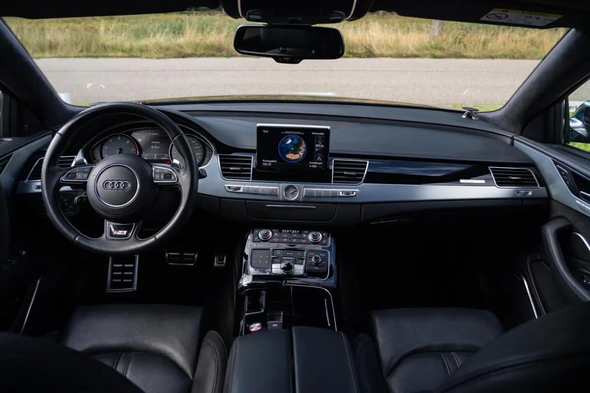4.0 V8 TFSI S8 Quattro MY 2015|Org.NL NAP|1ste Eig.|B&O Advanced|Nachtzicht|Panoramadak|Soft Close|Massage|Top Conditie|Dealer Onderhouden