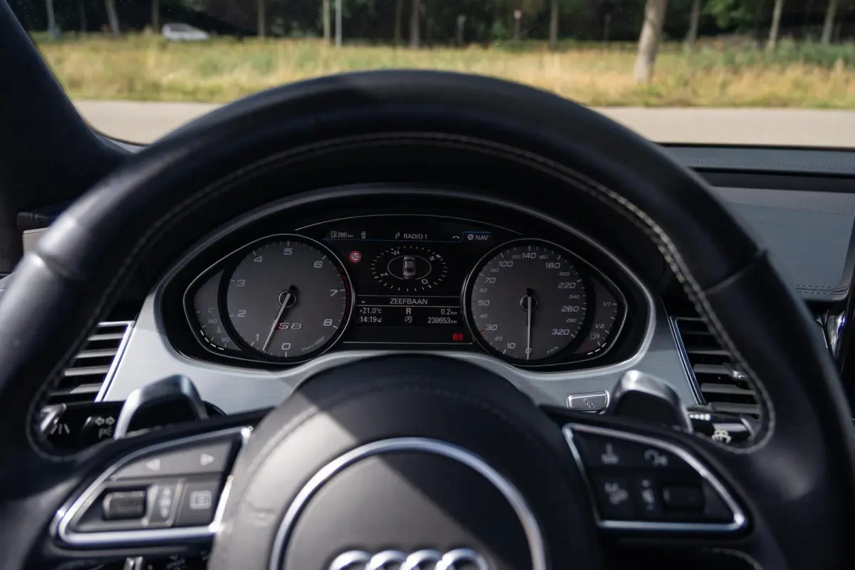 4.0 V8 TFSI S8 Quattro MY 2015|Org.NL NAP|1ste Eig.|B&O Advanced|Nachtzicht|Panoramadak|Soft Close|Massage|Top Conditie|Dealer Onderhouden