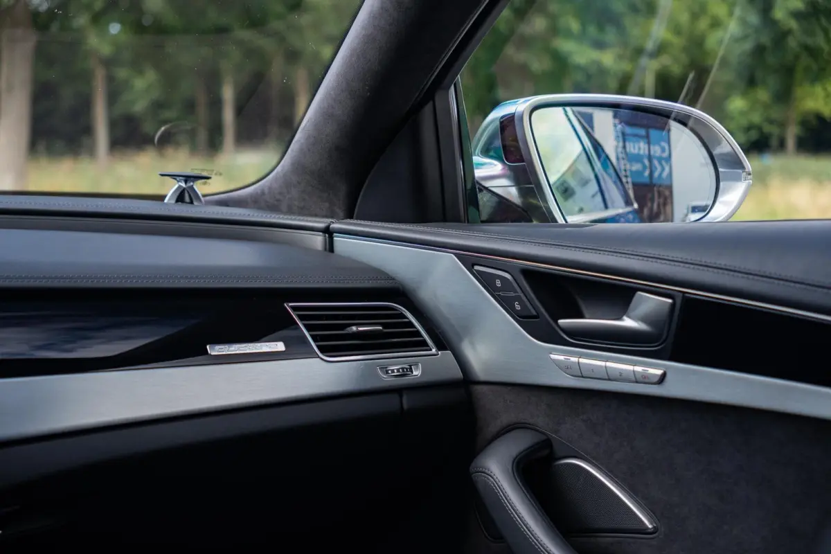 4.0 V8 TFSI S8 Quattro MY 2015|Org.NL NAP|1ste Eig.|B&O Advanced|Nachtzicht|Panoramadak|Soft Close|Massage|Top Conditie|Dealer Onderhouden