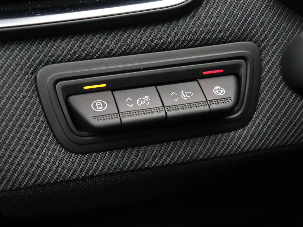 E-Tech Full Hybrid 145pk esprit Alpine | Achteruitrijcamera | Stuur- en Stoelverwarming | Adaptieve Cruise Control |
