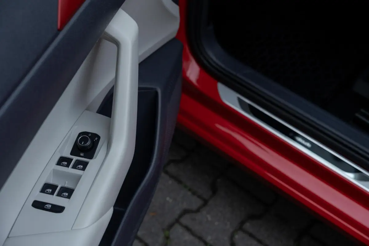 1.0 TSI Beats|Full LED|Panoramadak|CarPlay|Stoelverwarming|Clima|Dealer Onderhouden