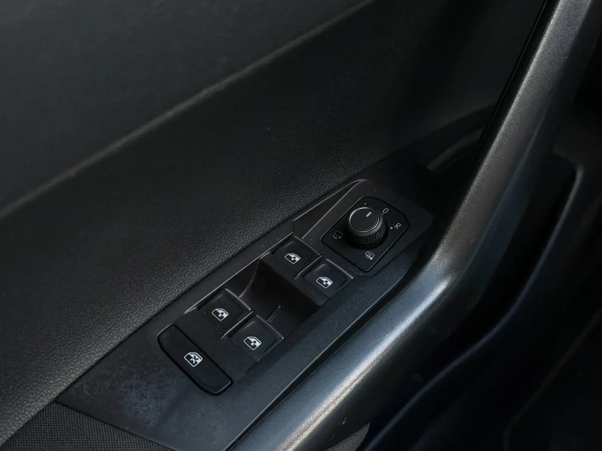 1.5 TSI R-Line IQ Light ACC Camera DSG