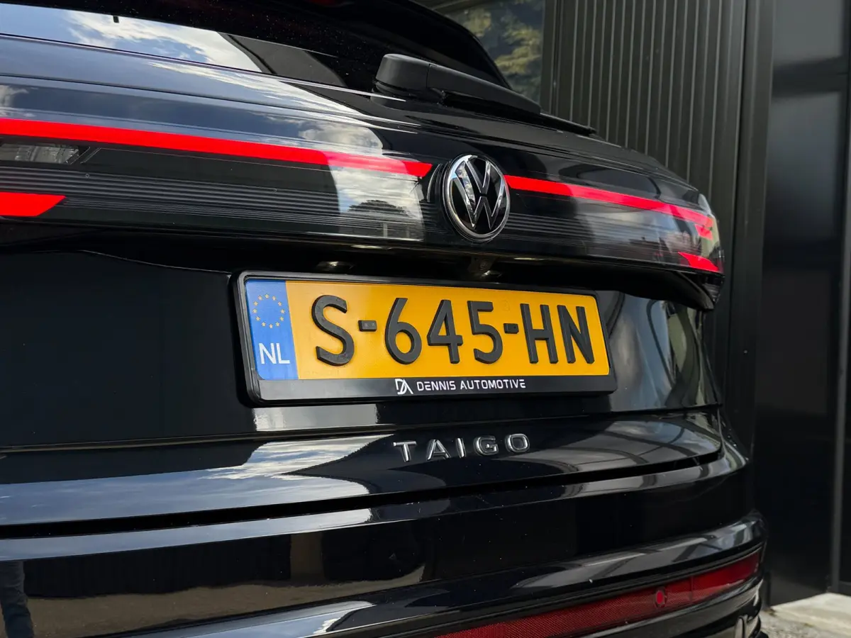 1.5 TSI R-Line IQ Light ACC Camera DSG