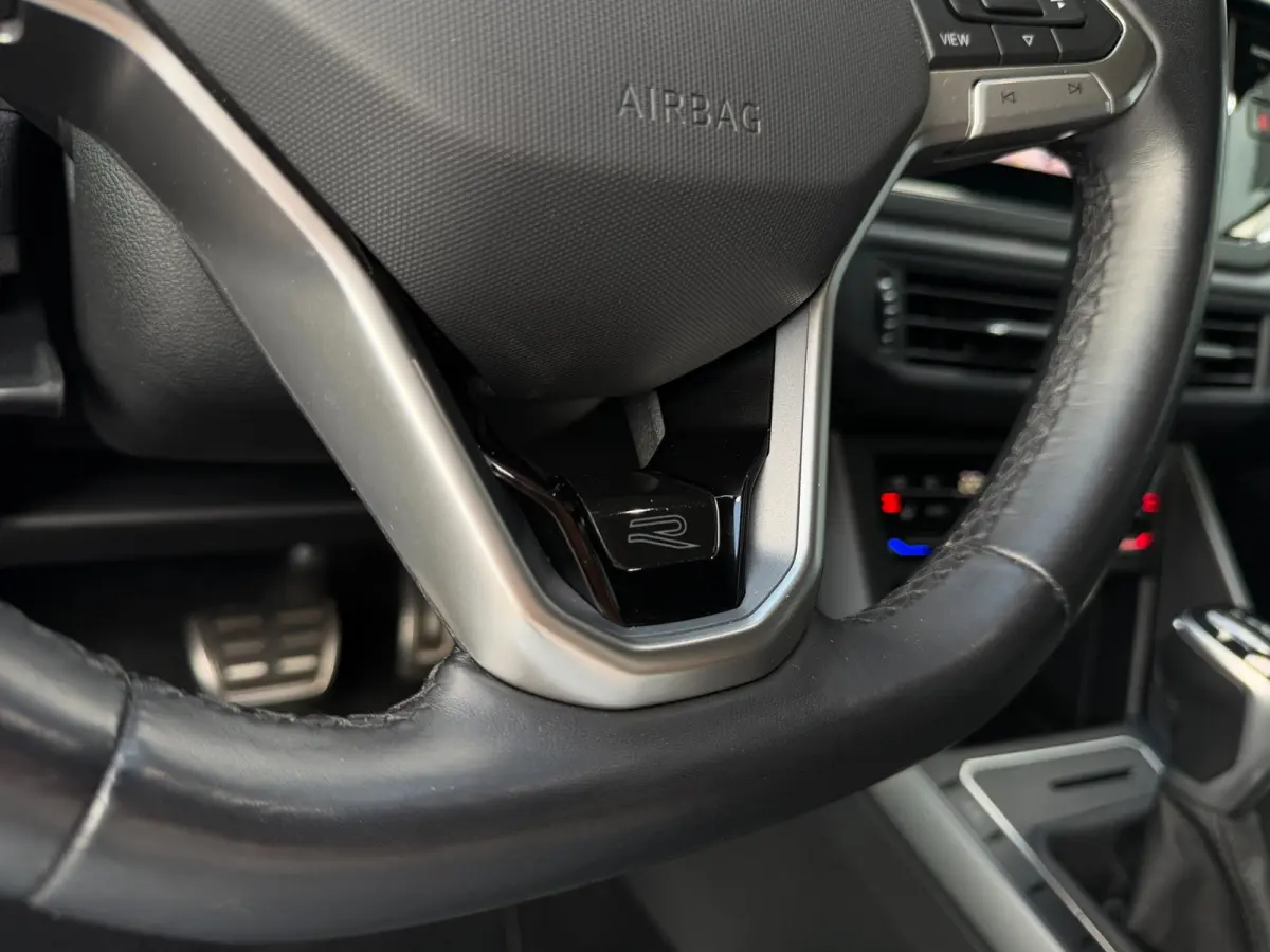 1.5 TSI R-Line IQ Light ACC Camera DSG