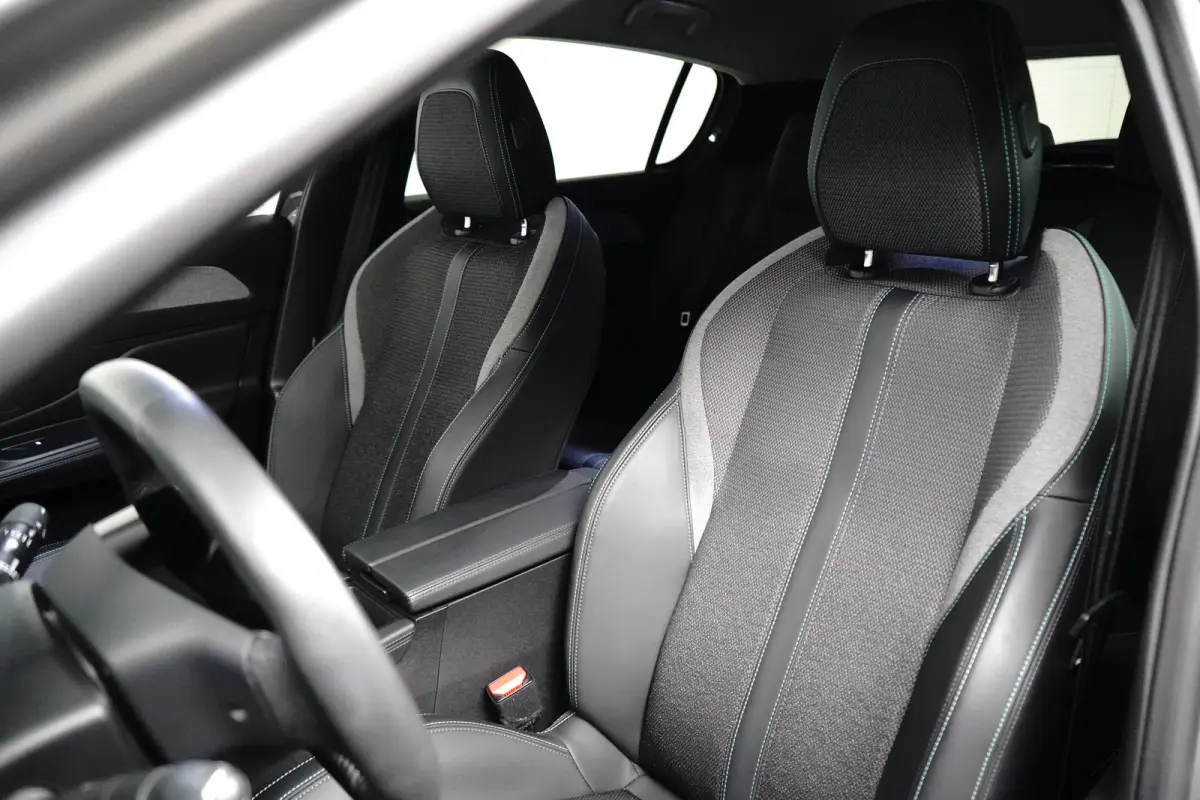 Allure EV 54 kWh 412KM Range Binnenkort Beschikbaar | Extra getint glas | Keyless entry | Lichtmetalen velgen 18"