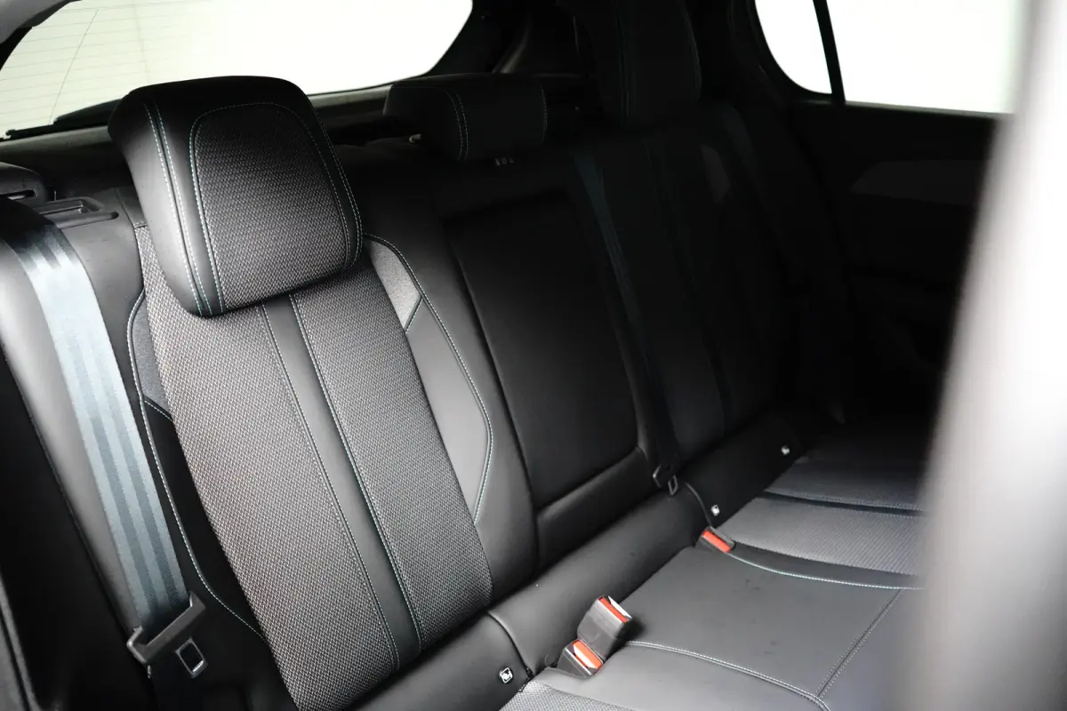 Allure EV 54 kWh 412KM Range Binnenkort Beschikbaar | Extra getint glas | Keyless entry | Lichtmetalen velgen 18"