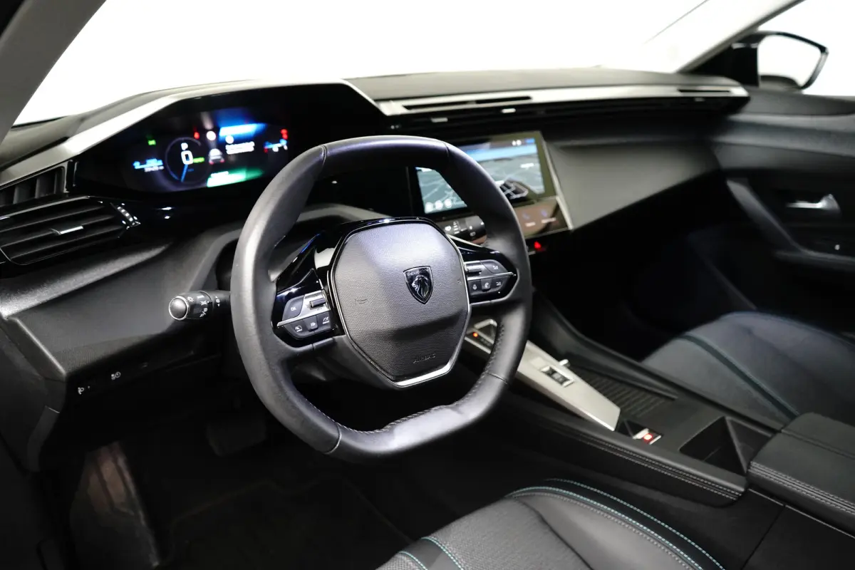 Allure EV 54 kWh 412KM Range Binnenkort Beschikbaar | Extra getint glas | Keyless entry | Lichtmetalen velgen 18"