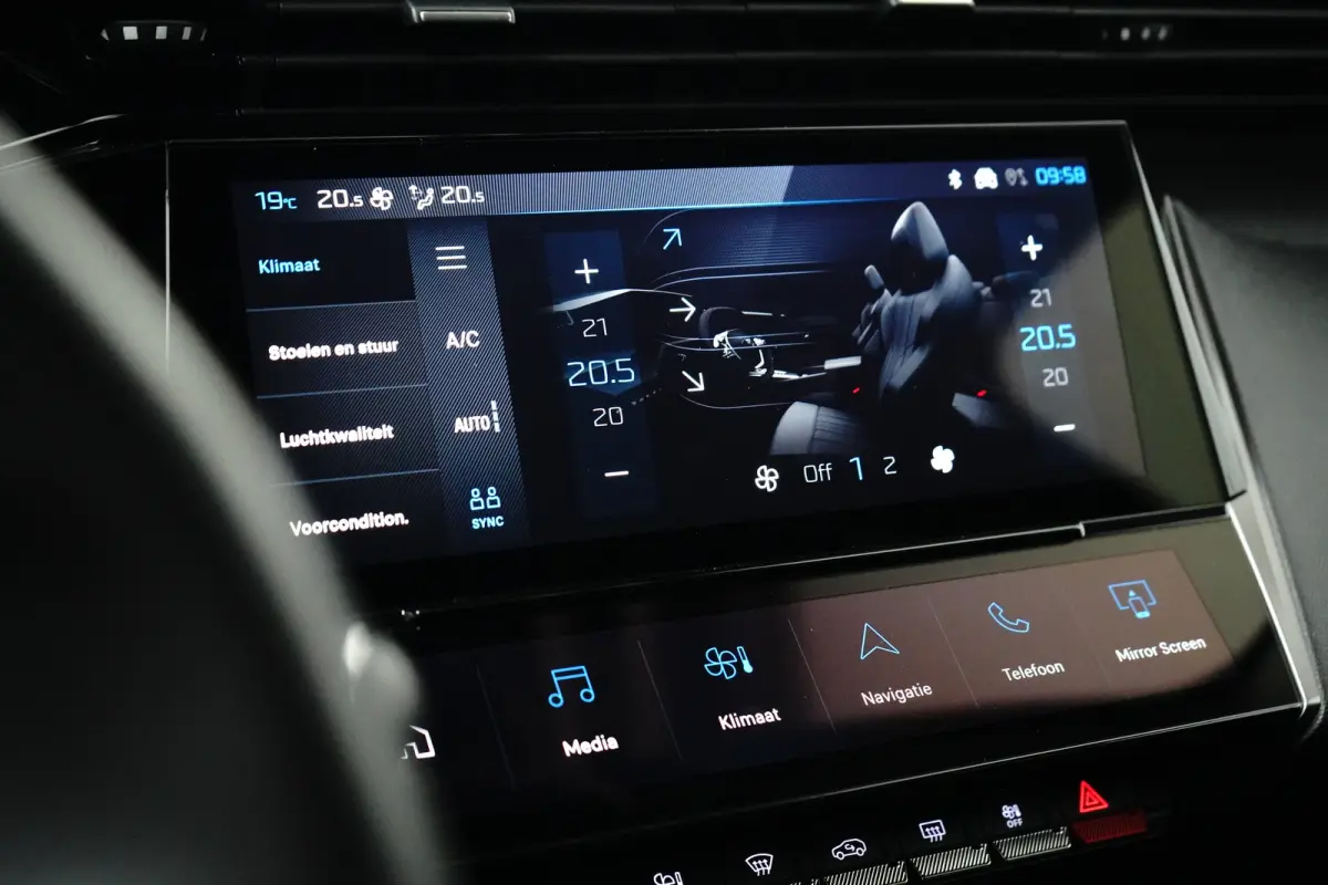 Allure EV 54 kWh 412KM Range Binnenkort Beschikbaar | Extra getint glas | Keyless entry | Lichtmetalen velgen 18"