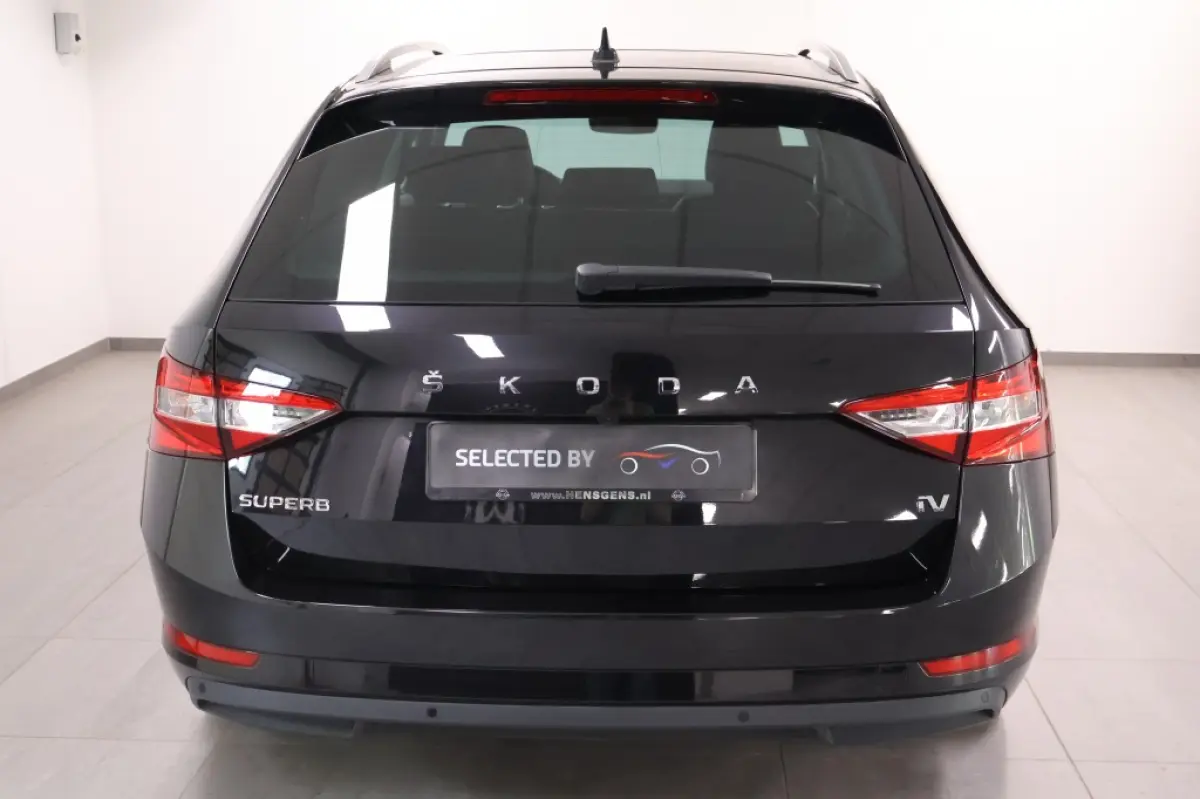 1.4 TSI iV Business Style | Panodak | 18 inch | Memory Seats