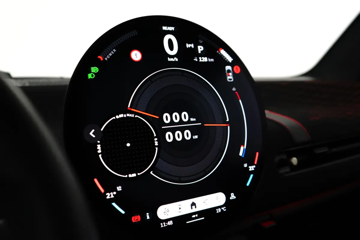 3-Deurs SE John Cooper Works XL 54.2 kWh 371KM Range | Binnenkort Beschikbaar | Achteruitrijcamera | Airco (automatisch) | Apple Carplay/Android Auto|telefoonintegratie premium