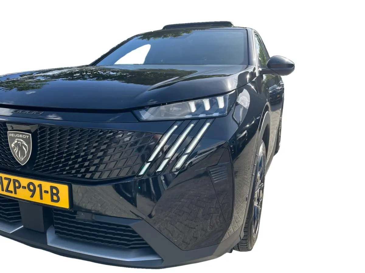 1.2 Hybrid 136 GT | Focal Audio | 360 camera | Panoramadak | Carplay