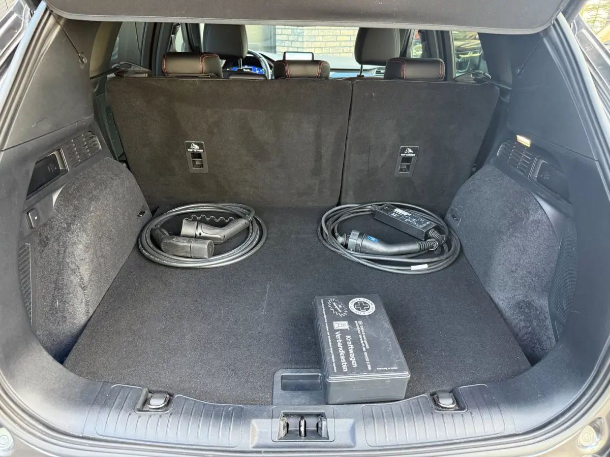 2.5 PHEV ST-Line X Trekhaak, BLIS, HUD, Adop cruise Winter pack, Navi etc. etc.