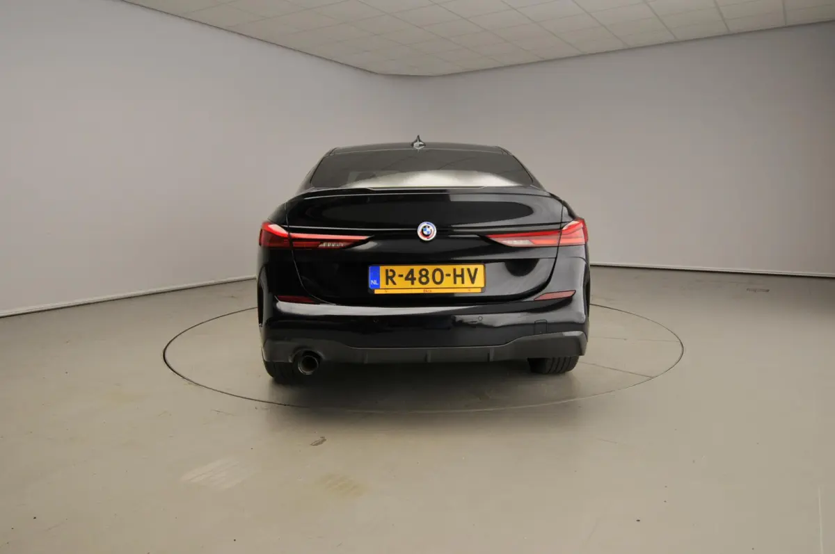 218i | M-Sportpakket | LED | Navigatie | M-Zetels | Shadow line | DAB | Hifi speakers | Alu 18 inch