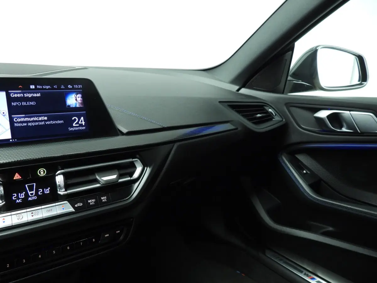 218i | M-Sportpakket | LED | Navigatie | M-Zetels | Shadow line | DAB | Hifi speakers | Alu 18 inch