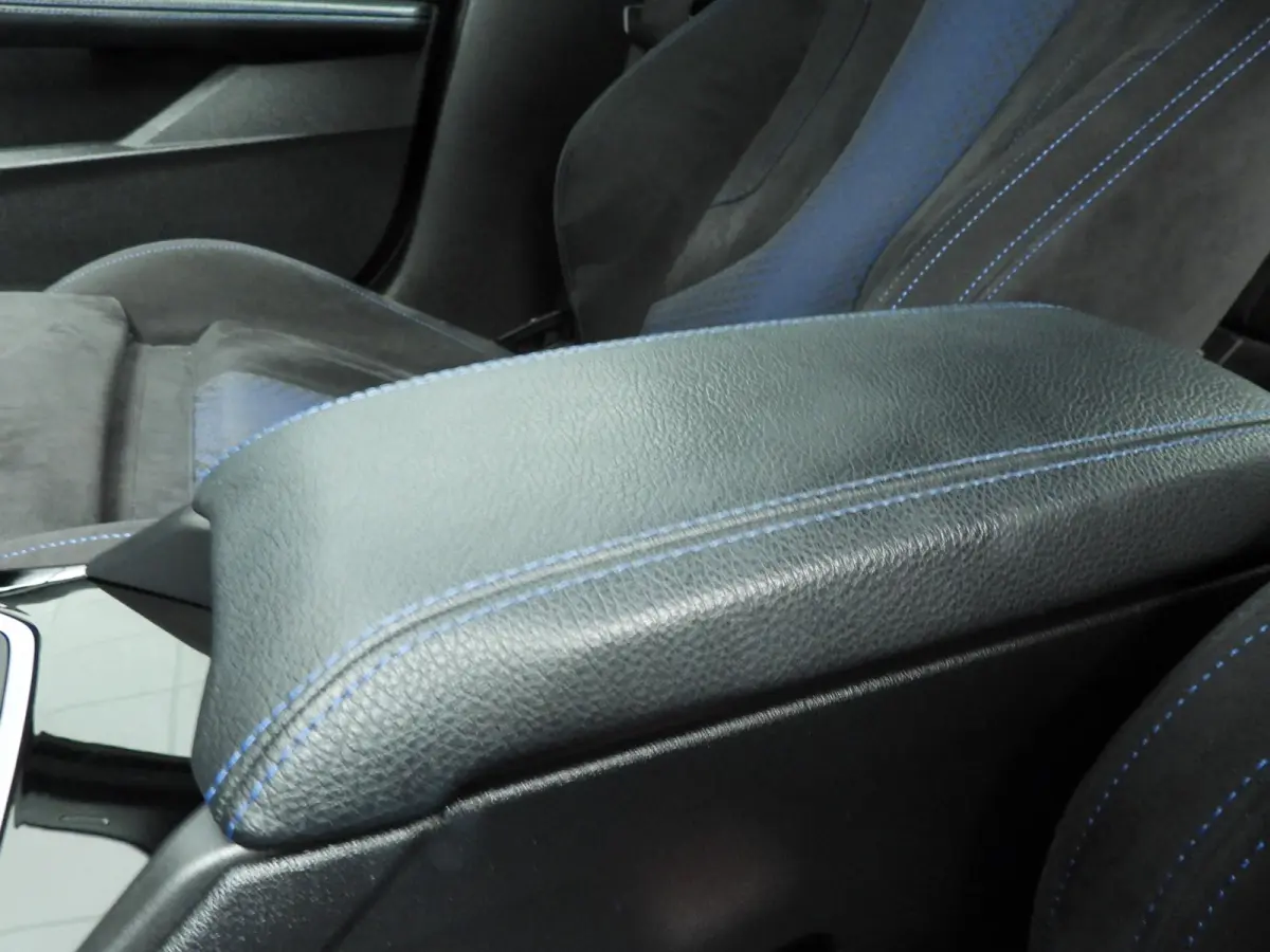 218i | M-Sportpakket | LED | Navigatie | M-Zetels | Shadow line | DAB | Hifi speakers | Alu 18 inch
