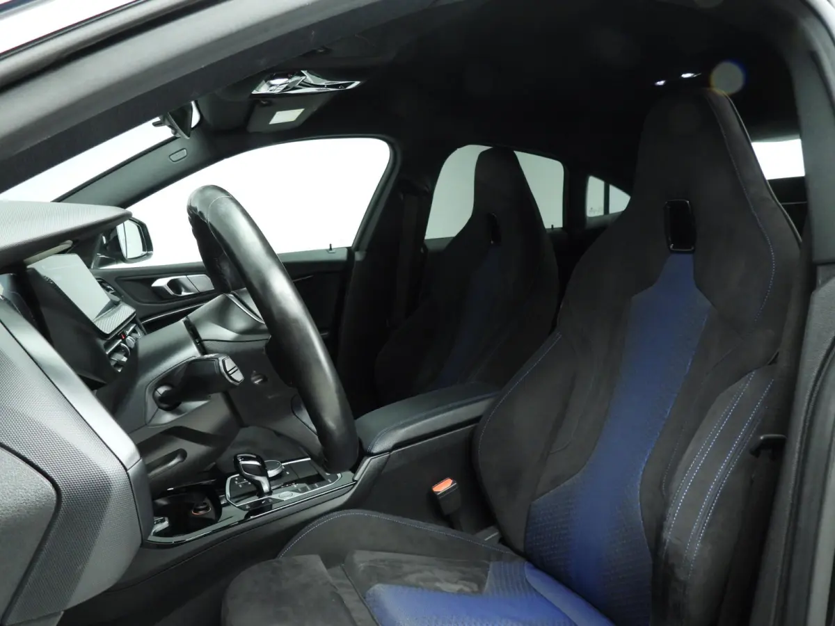218i | M-Sportpakket | LED | Navigatie | M-Zetels | Shadow line | DAB | Hifi speakers | Alu 18 inch