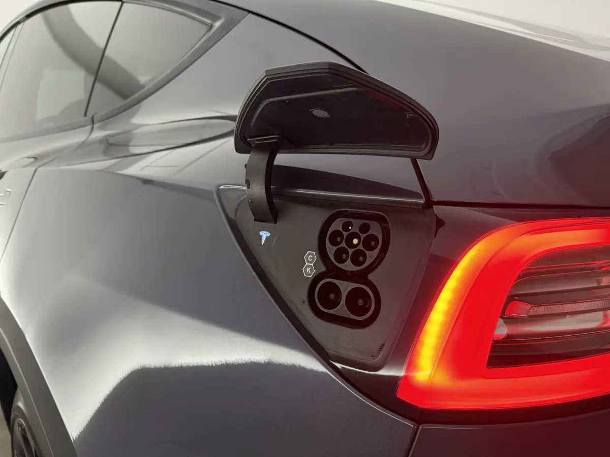 Long Range AWD 75 kWh | Snelladen | SOH 88% | Autopilot | Pano | Camera | Memory | Stoel/Stuurverw.
