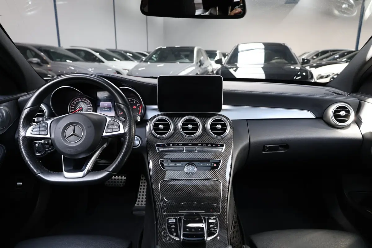 AMG 43 4MATIC 367+PK LED/PANORAMADAK/LEDER+S.VERWARMING/19" LMV/360 CAM/CRUISE/ECC/12 MND GARANTIE!