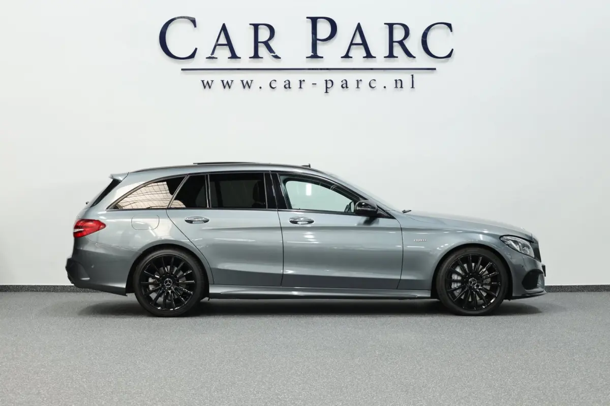 AMG 43 4MATIC 367+PK LED/PANORAMADAK/LEDER+S.VERWARMING/19" LMV/360 CAM/CRUISE/ECC/12 MND GARANTIE!