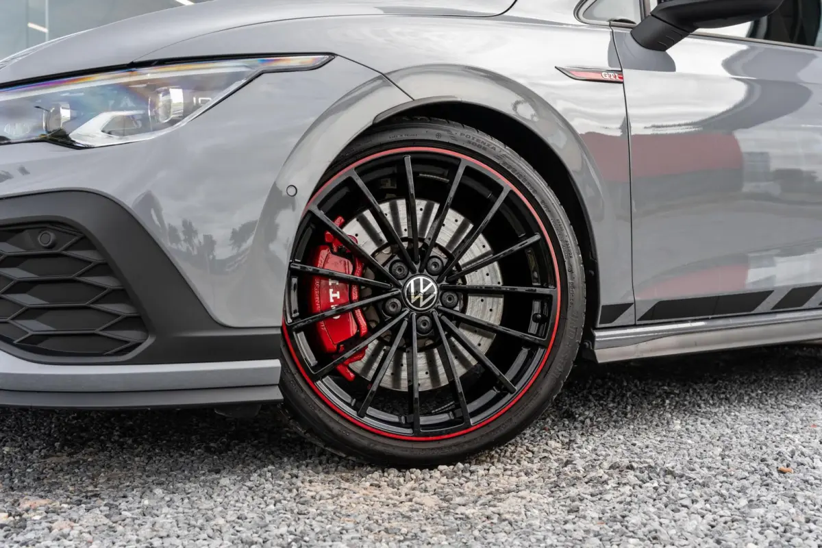 2.0 TSI GTI Clubsport Pano Akrapovic HK Vol
