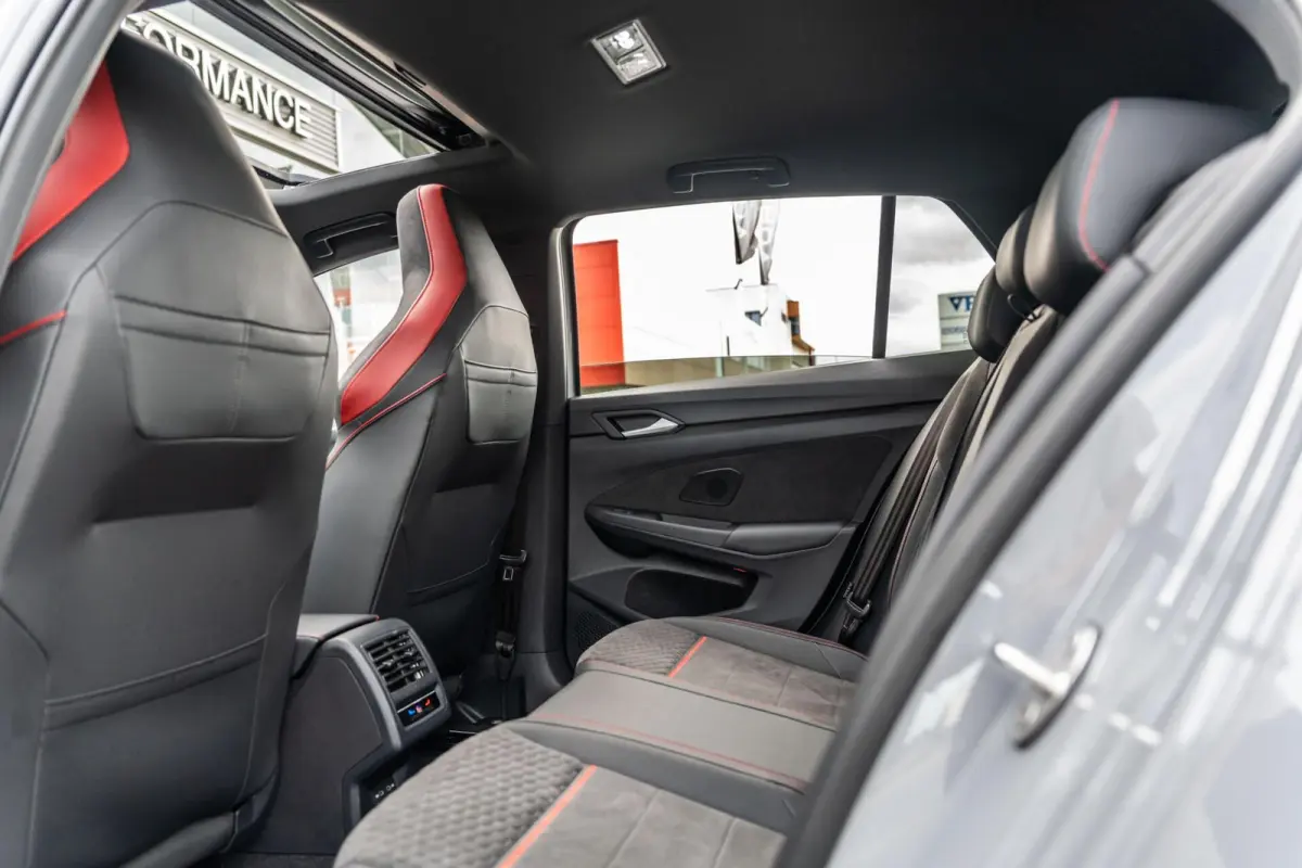 2.0 TSI GTI Clubsport Pano Akrapovic HK Vol