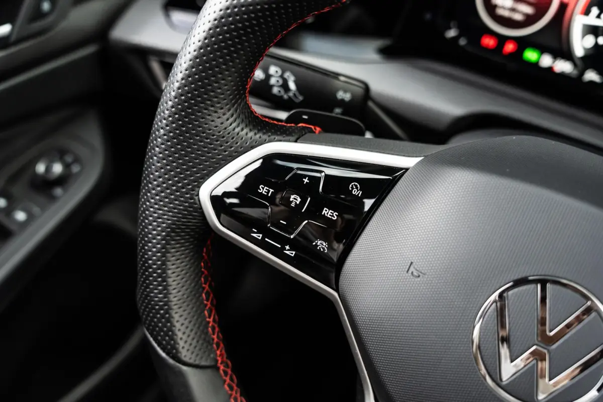 2.0 TSI GTI Clubsport Pano Akrapovic HK Vol