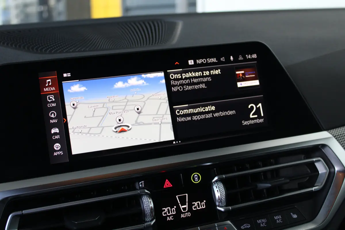 320i High Executive | M sport | Alcantara | Stoelverwarming | Elektr. Achterklep | Sportstoelen |